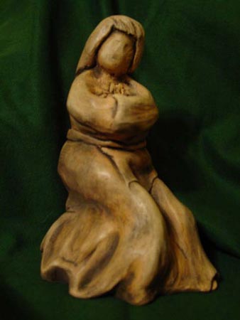 woman_sculp_sitting_front